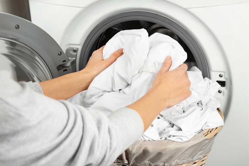 Как стирать постельное белье в стиральной машинке: температурный режим, моющие средства и полезные советы