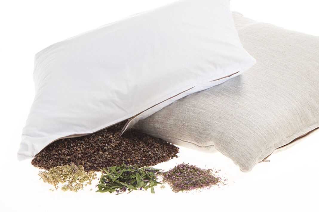 Чем полезна подушка из гречневой лузги