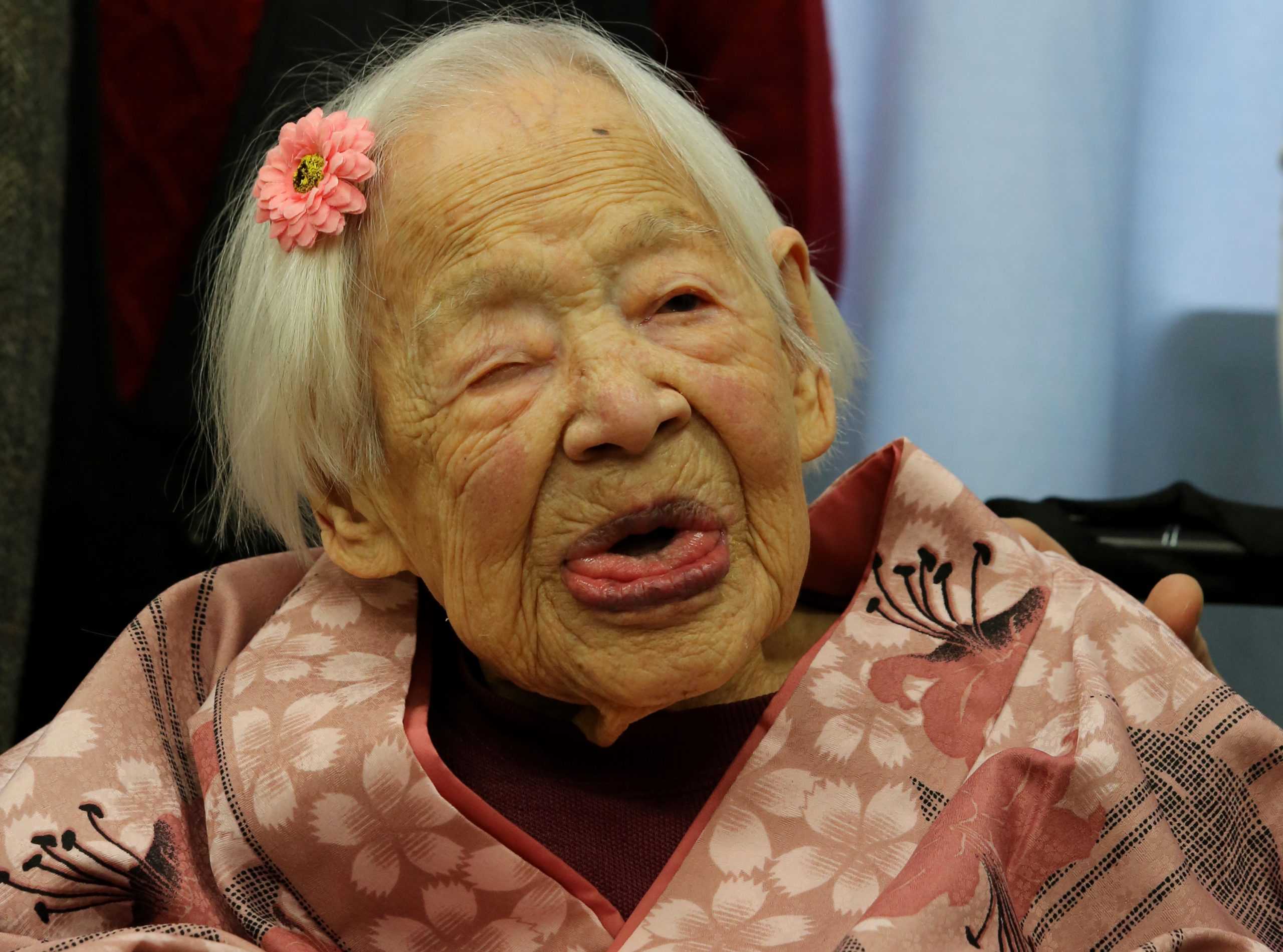 Самый старый человек в мире: топ-10 долгожителей на фото
